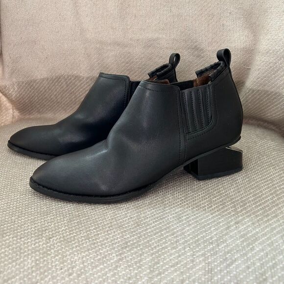 Ankle Chelsea Boots with Cutout Heels - Picture 6 of 8